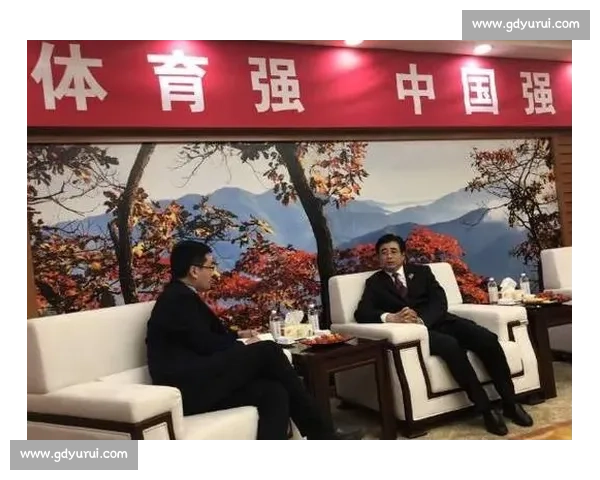 宋凯出席杭师大足球会议 锚定青训与城市融合方向